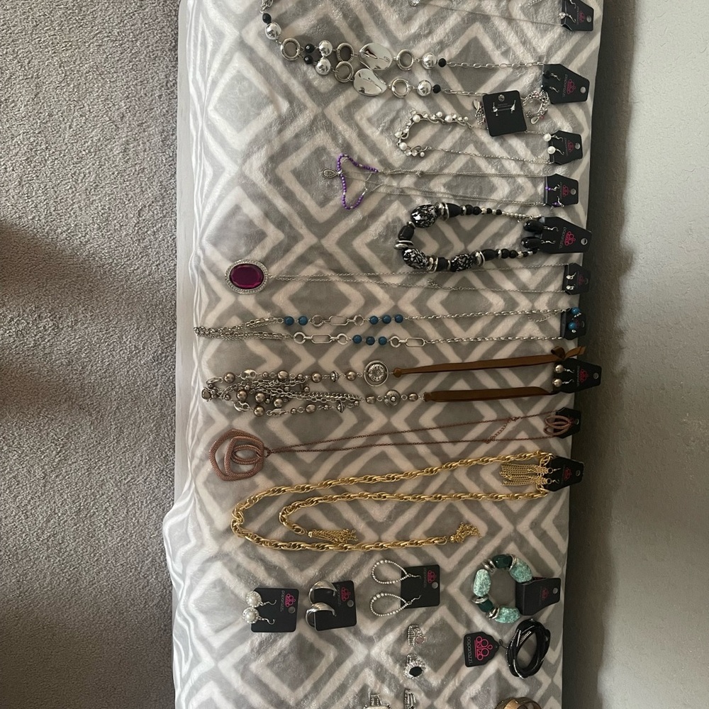 WHOLE KIT! PAPARAZZI JEWELRY! NWT